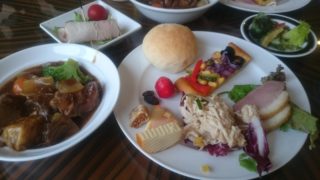 20180811_OkinawaMarriott_LoungeFoods7